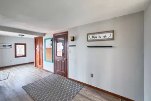 2472 W Red Oak Rd, Freeport, IL 61032 - Photo 6