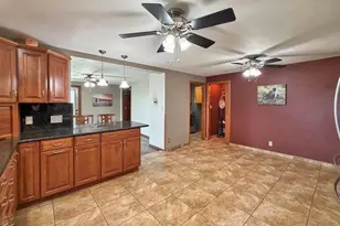 2472 W Red Oak Rd, Freeport, IL 61032 - Photo 16