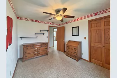 2472 W Red Oak Road, Freeport, IL 61032 - Photo 34