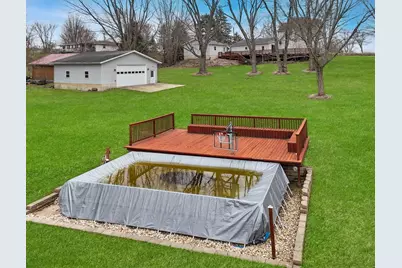 2472 W Red Oak Road, Freeport, IL 61032 - Photo 42