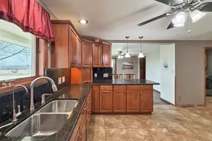 2472 W Red Oak Rd, Freeport, IL 61032 - Photo 12