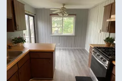 1470 Williamsburg Drive #D2, Schaumburg, IL 60193 - Photo 12