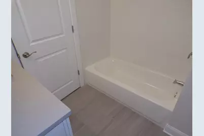 [Address not provided], Crystal Lake, IL 60014 - Photo 22