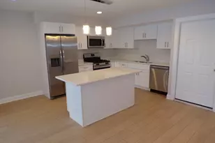 [Address not provided], Crystal Lake, IL 60014 - Photo 4