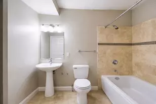 4207 S Indiana Ave, Chicago, IL 60653 - Photo 10