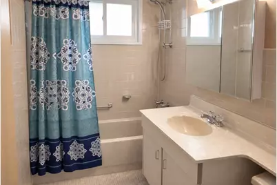 1706 W Jarvis Avenue #1W, Chicago, IL 60626 - Photo 10