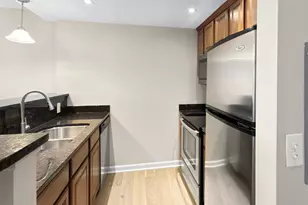 1 Renaissance Pl, Palatine, IL 60067 - Photo 6