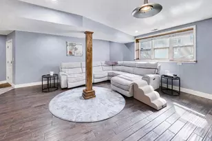 2314 W Farwell Ave, Chicago, IL 60645 - Photo 4