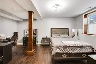 2314 W Farwell Ave, Chicago, IL 60645 - Photo 10