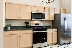 13833 S Balsam Ln, Plainfield, IL 60544 - Photo 8