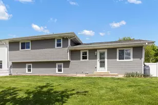 2217 Manico Dr, Crest Hill, IL 60403 - Photo 22