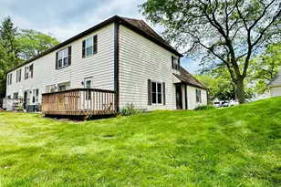 2450 Devonshire Ct, Aurora, IL 60502 - Photo 2