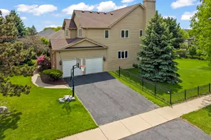 2412 Wild Timothy Rd, Naperville, IL 60564 - Photo 36