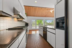 25854 W Nippersink Rd, Round Lake, IL 60073 - Photo 8
