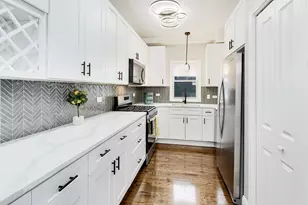 2227 Foster St, Evanston, IL 60201 - Photo 6