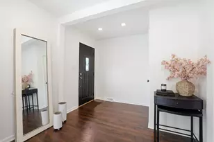 4740 Douglas Rd, Downers Grove, IL 60515 - Photo 2