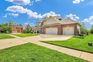 1821 Benodot St, Champaign, IL 61822 - Photo 2