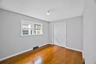 9520 S Yale Ave, Chicago, IL 60628 - Photo 6