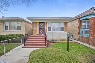 9520 S Yale Ave, Chicago, IL 60628 - Photo 2