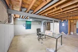 9520 S Yale Ave, Chicago, IL 60628 - Photo 20