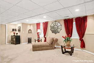 910 Sweetflower Dr, Hoffman Estates, IL 60169 - Photo 34