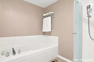 910 Sweetflower Dr, Hoffman Estates, IL 60169 - Photo 26