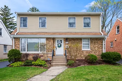 914 N Kennicott Avenue, Arlington Heights, IL 60004 - Photo 2