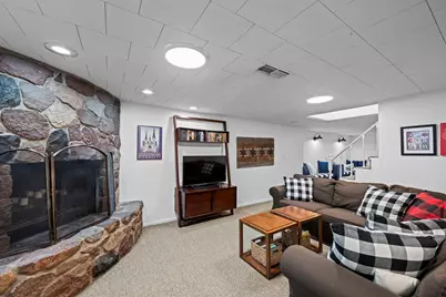 914 N Kennicott Avenue, Arlington Heights, IL 60004 - Photo 24