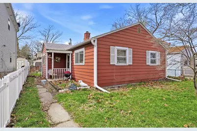 14024 S Manistee Avenue, Burnham, IL 60633 - Photo 1
