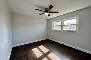 3335 W Pratt Ave, Lincolnwood, IL 60712 - Photo 12