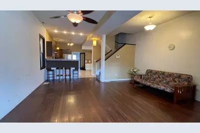 944 W 32nd Street, Chicago, IL 60608 - Photo 2