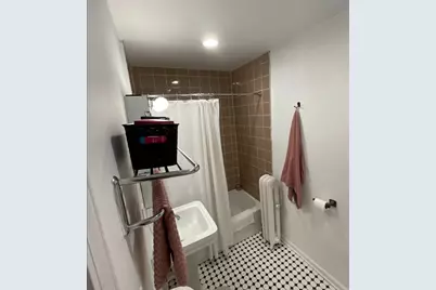 681.5 W Wrightwood Avenue #2W, Chicago, IL 60614 - Photo 6