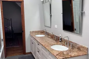 1026 Lincoln Ln, Elk Grove Village, IL 60007 - Photo 30