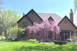 1026 Lincoln Ln, Elk Grove Village, IL 60007 - Photo 4