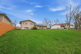 1133 Perth Dr, Schaumburg, IL 60194 - Photo 10