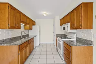 231 E Woodlawn Rd, New Lenox, IL 60451 - Photo 8