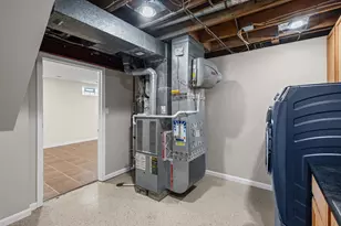 231 E Woodlawn Rd, New Lenox, IL 60451 - Photo 32