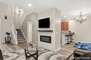 6044 Canterbury Ln, Hoffman Estates, IL 60192 - Photo 4