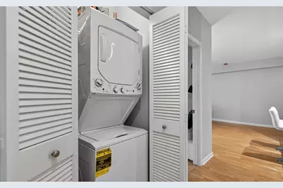 1212 N Wells Street #1205, Chicago, IL 60610 - Photo 16