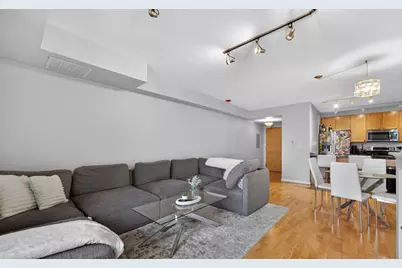 1212 N Wells Street #1205, Chicago, IL 60610 - Photo 8