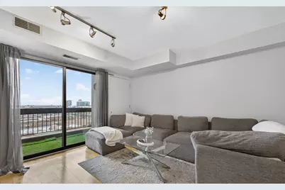 1212 N Wells Street #1205, Chicago, IL 60610 - Photo 4