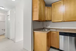 1400 E 55th Pl, Chicago, IL 60637 - Photo 12