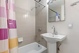 1400 E 55th Pl, Chicago, IL 60637 - Photo 8