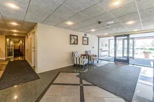 1800 Huntington Blvd, Hoffman Estates, IL 60169 - Photo 2