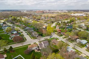 1285 N Lyle Ave, Elgin, IL 60123 - Photo 32