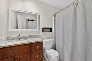 1285 N Lyle Ave, Elgin, IL 60123 - Photo 22