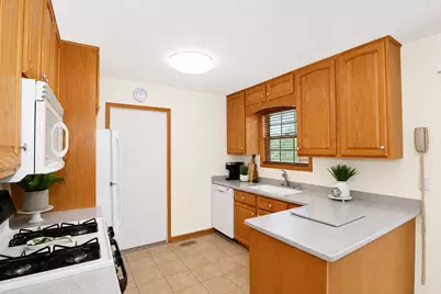 1865 Victor Lane, Hanover Park, IL 60133 - Photo 6