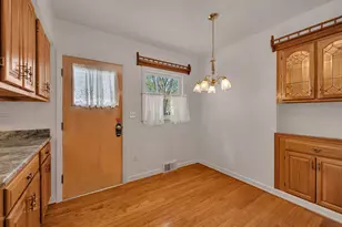 409 W Jefferson St, Morris, IL 60450 - Photo 8