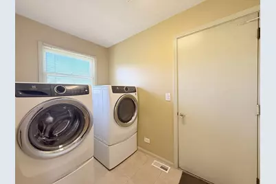712 N Victoria Drive, Palatine, IL 60074 - Photo 18