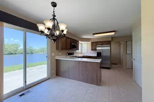 712 N Victoria Dr, Palatine, IL 60074 - Photo 6